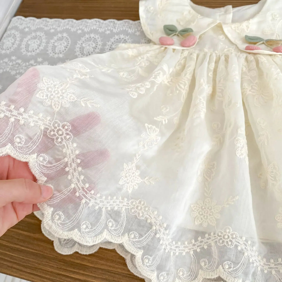 Vestido Infantil Delicado Cereja